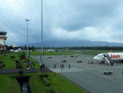 Delapan Pesawat Batal Mendarat di Bandara Pattimura