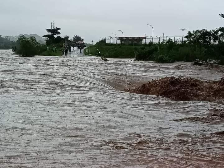 Banjir besar di Laha