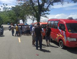Ratusan Sopir Angkutan Umum Mogok, Warga Protes: Jangan Turunkan Kami di Jalan