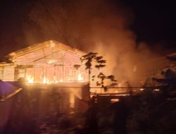 Api Menyembur dari Kompor Gas, Dua Rumah Hangus Terbakar