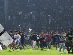 Begini Kronologis Tewasnya 127 Suporter Sepakbola dan Polisi di Malang