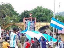 Konvoi Fans Argentina, Warga Bentangkan Bendera Berukuran 100 Meter