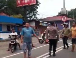 Dua Sopir Angkot Duel di Ujung JMP