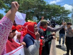 Polres SBT di Demo, Desak Usut Tuntas Kasus Pelecehan Seksual Siswi MTs