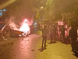 Bentrokan Kudamati, Warung dan Sepeda Motor Dibakar, 1 Pemuda Luka Bacok