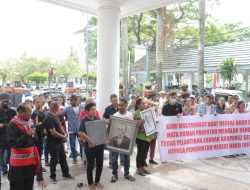 Demo di DPRD Kota, Warga Naku Kasi Warning Pejabat Walikota Ambon
