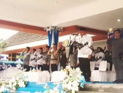 Pimpin Upacara Hari Guru Diakhir Masa Jabatannya, Gubernur Ngaku Sedih