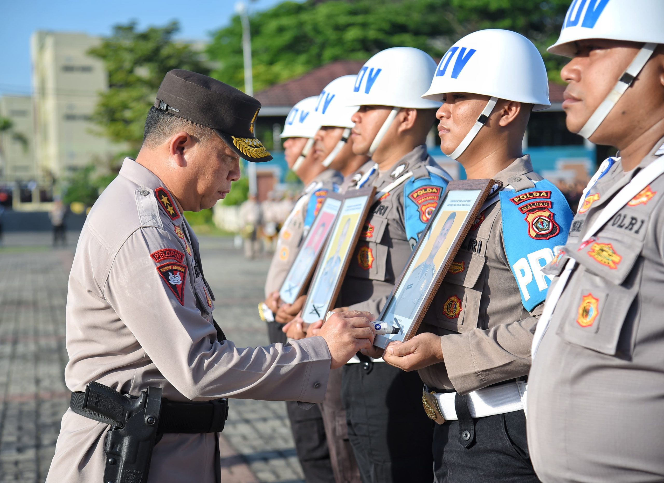 tiga anggota Polda Maluku dipecat