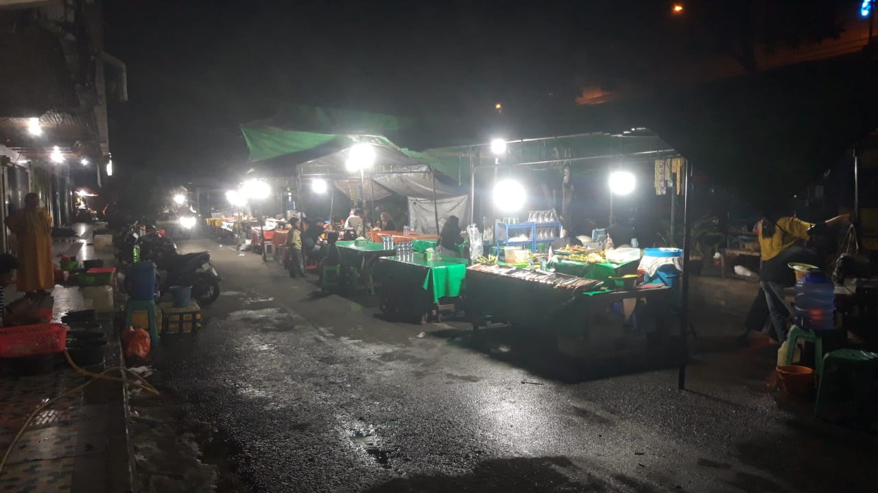 Kuliner malam di Ambon