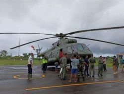 Tersisa 3 Hari Pencoblosan, KPU Malteng Pakai Helikopter Pasok Logistik ke Pedalaman Seram