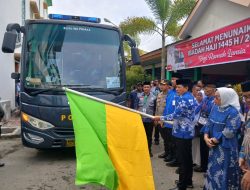 Dibagi Tiga Kloter, Pj Gubernur Melepas CJH Asal Maluku