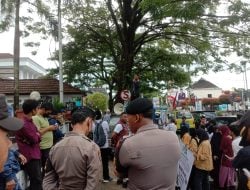 OKP Islam Demo di Balai Kota, Pemkot Ambon Tegaskan Masjid Amplaz tak Dibongkar