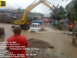 Banjir Hantam, Jembatan Roboh di SBB, Balai Jalan Pasang Jembatan Sementara