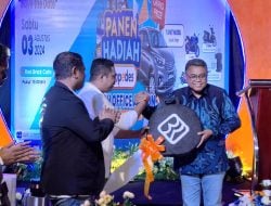 Warga Ambon Ini Dapat Hadiah Mobil dari BRI Ambon