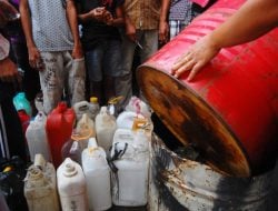 Mitan Langka di Kabupaten Penghasil Minyak, Harga Naik Sampai Rp10 Ribu per Liter