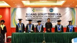 wisuda poltekes Tual