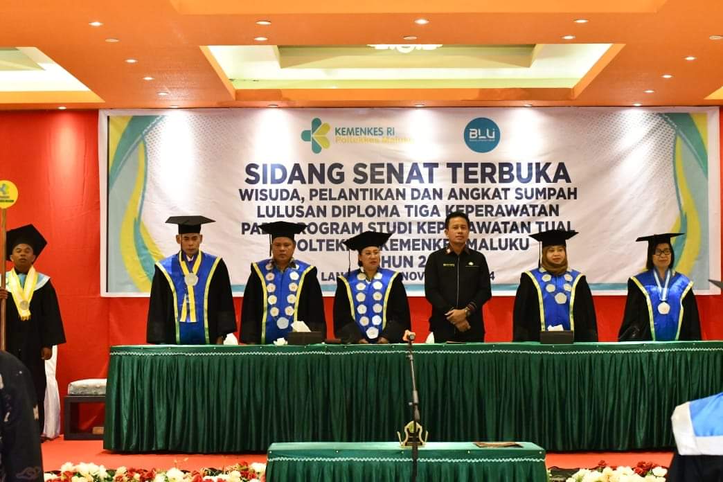 wisuda poltekes Tual