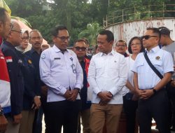 Menteri ESDM Bahlil Lahadalia Tinjau Ketersediaan BBM Nelayan di Ambon Jelang Natal dan Tahun Baru