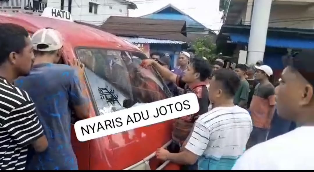 Demo sopir angkot Hunut