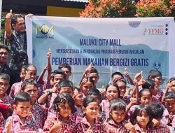 MCM dan YFMG  Berikan Makanan Bergizi Gratis Untuk Ratusan Murid SD di Ambon