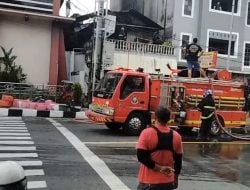 Diduga Kompor Meledak, Rumah Makan Ayah Utama di Trikora Terbakar