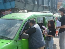 MAFINDO Maluku Gelar Kampanye “Maluku Lawan Hoaks” di Pasar Mardika Ambon